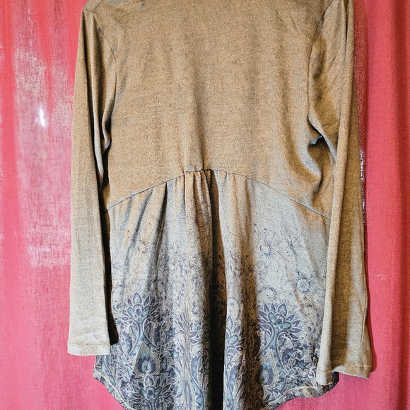 One world green cardigan - Picture 2 of 2